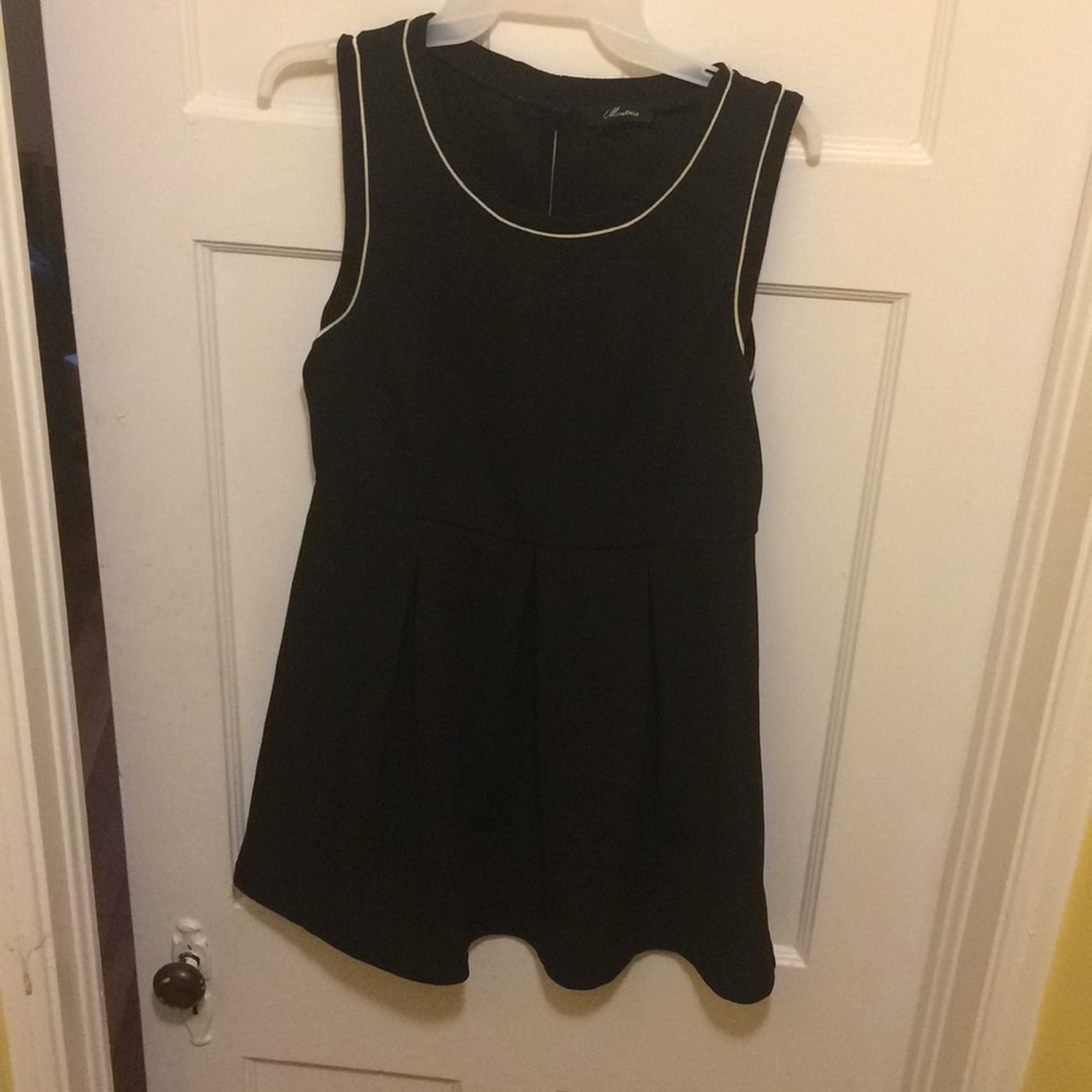 Sports dress